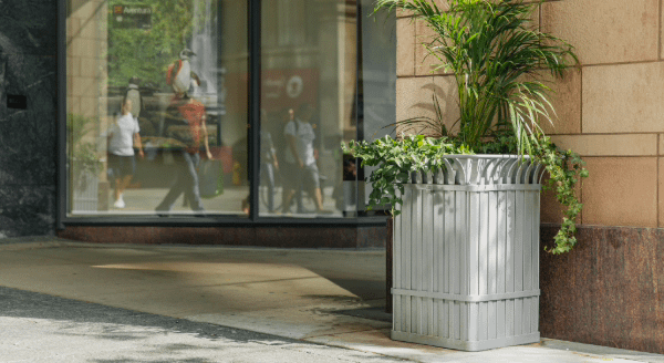 Commercial Planter CAP 104